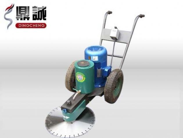 點(diǎn)擊查看詳細(xì)信息<br>標(biāo)題：手推式切樁機(jī) 閱讀次數(shù)：13166