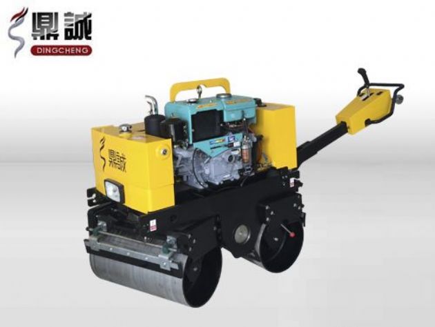 點(diǎn)擊查看詳細(xì)信息<br>標(biāo)題：DC-840-I全液壓手扶雙鋼輪壓路機(jī) 閱讀次數(shù)：14246