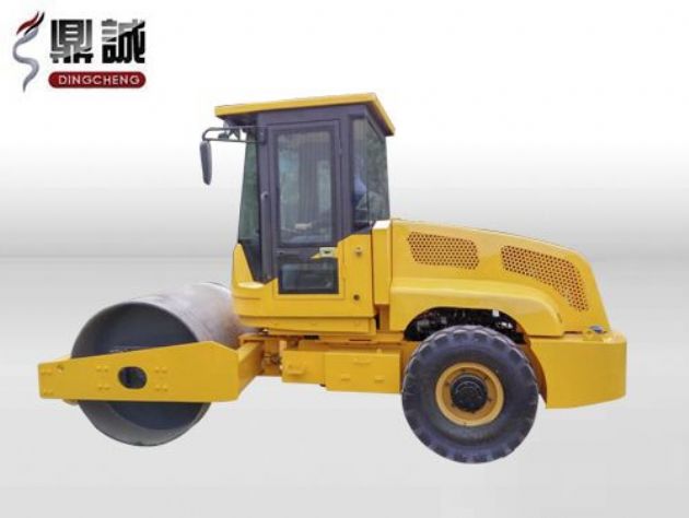 點(diǎn)擊查看詳細(xì)信息<br>標(biāo)題：6噸單鋼輪振動(dòng)壓路機(jī) 閱讀次數(shù)：13137