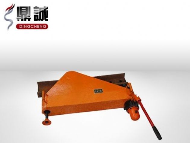 點(diǎn)擊查看詳細(xì)信息<br>標(biāo)題：垂直液壓彎軌機(jī) 閱讀次數(shù)：4368